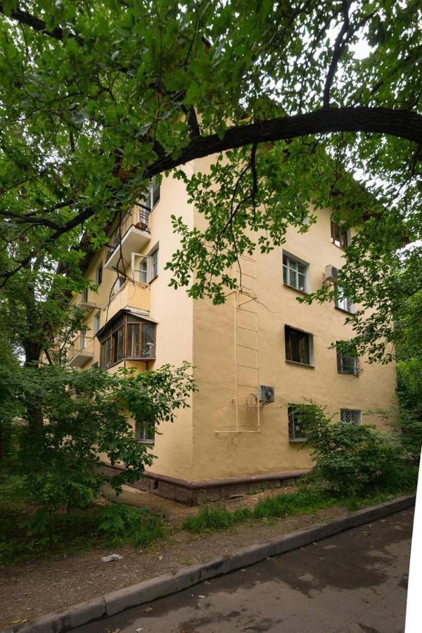 Apartment Nadezhda At Zheltoskan 77/79 Αλμάτι Εξωτερικό φωτογραφία